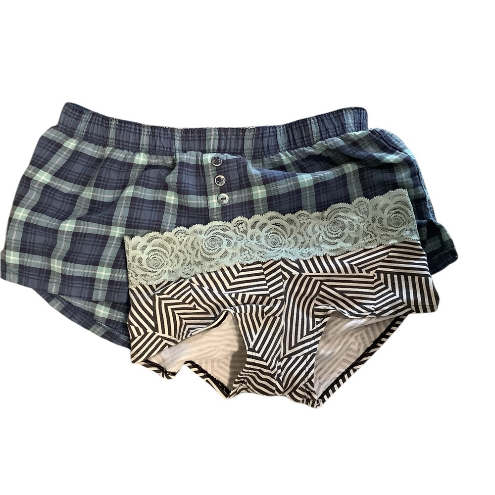 Aeropostale Blue and Black Plaid Shorts & VS Pink Panties Size XS